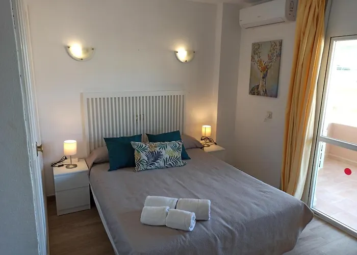 En Edificio Stella Maris * פואנגירולה