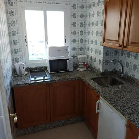 En Edificio Stella Maris * פואנגירולה